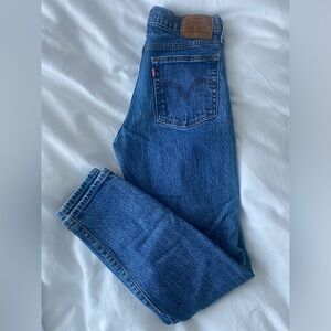 Levi’s Wedgie Fit Jeans